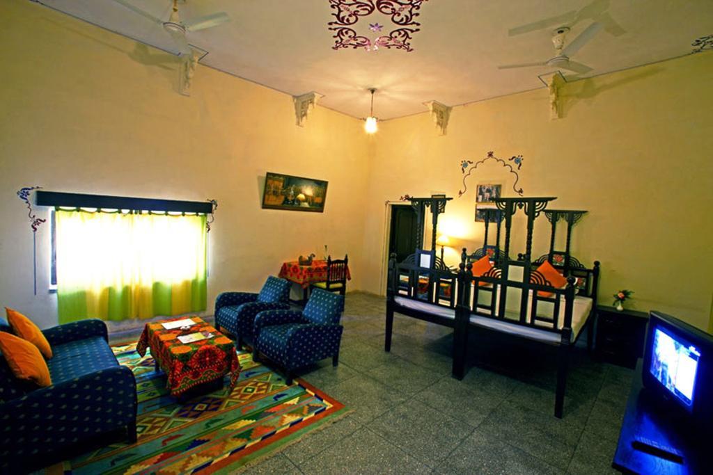 V Resorts Jhalamand Garh Jodhpur Jodhpur  Rom bilde